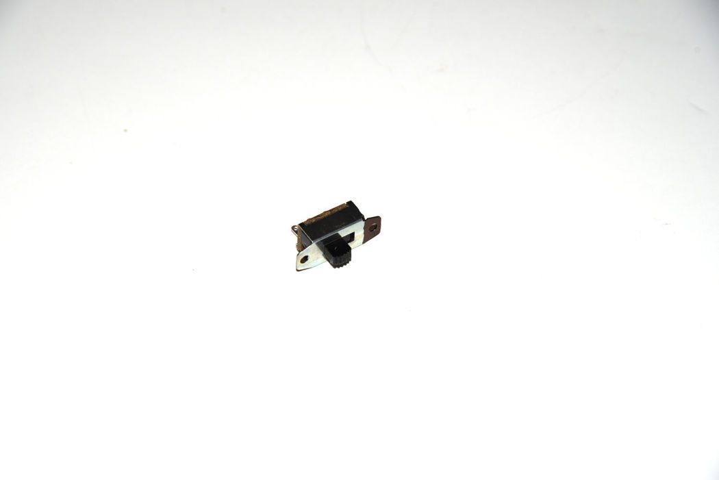 Miniature SPDT Momentary Slide Switch